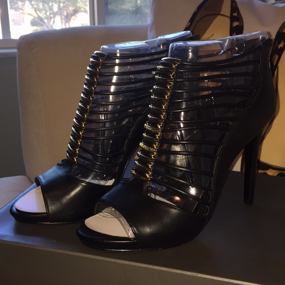 🆕 Vince Camuto Reesae Heels - Picture 4 of 7
